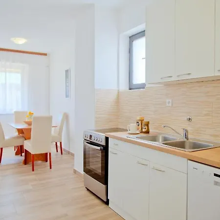 Appartement Karolina - Oasis With Free Parking Pula