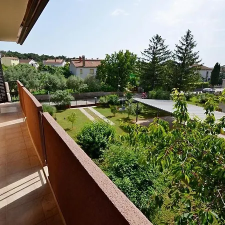Apartment Karolina - Oasis