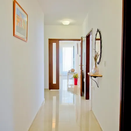 Apartment Karolina - Oasis *
