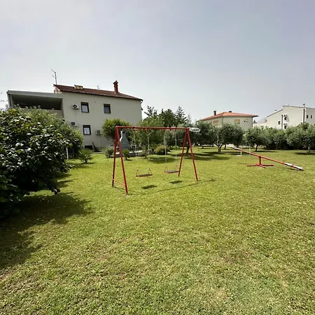 Apartment Karolina - Oasis Pula