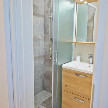 Karolina - Oasis Appartement Pula