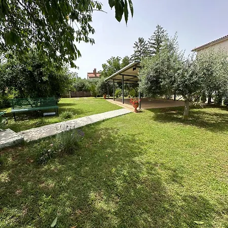 Karolina - Oasis With Free Parking プーラ